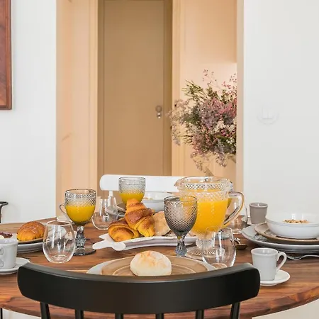 Apartment Almaria - Officina Real | Chiado Lisbon