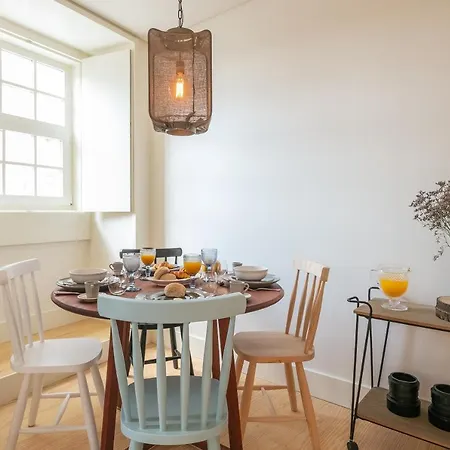 Apartment Almaria - Officina Real | Chiado Lisbon