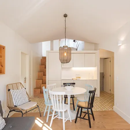 Apartment Almaria - Officina Real | Chiado Lisbon