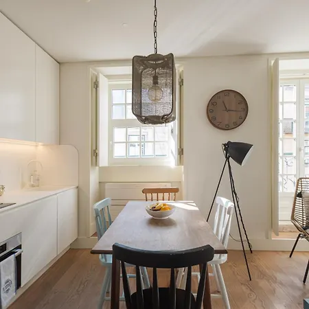 Almaria - Officina Real | Chiado * Lisbon