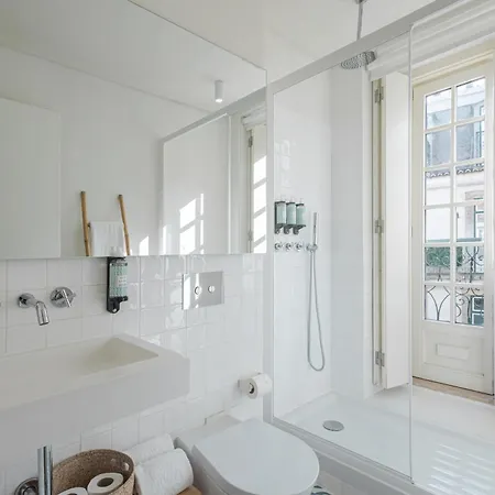 Almaria - Officina Real | Chiado Lisbon