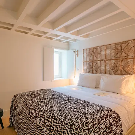 Almaria - Officina Real | Chiado * Lisbon
