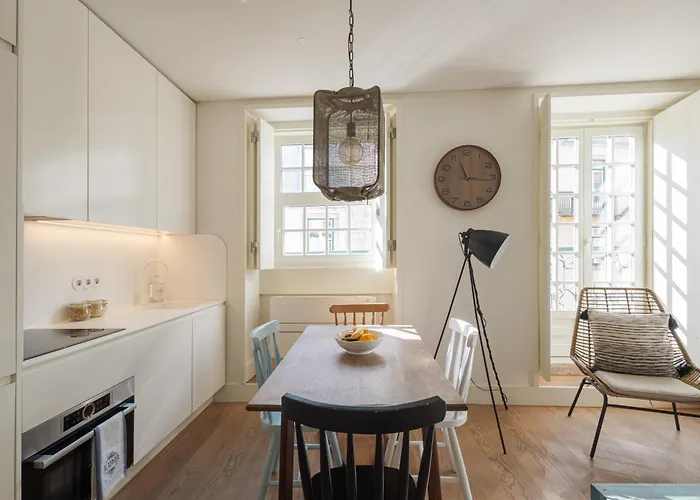 Almaria - Officina Real | Chiado * Лиссабон