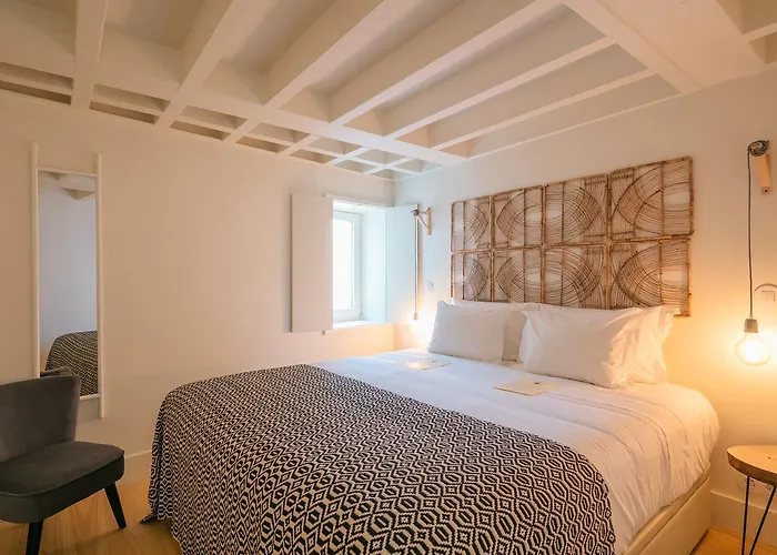 Almaria - Officina Real | Chiado * Лиссабон